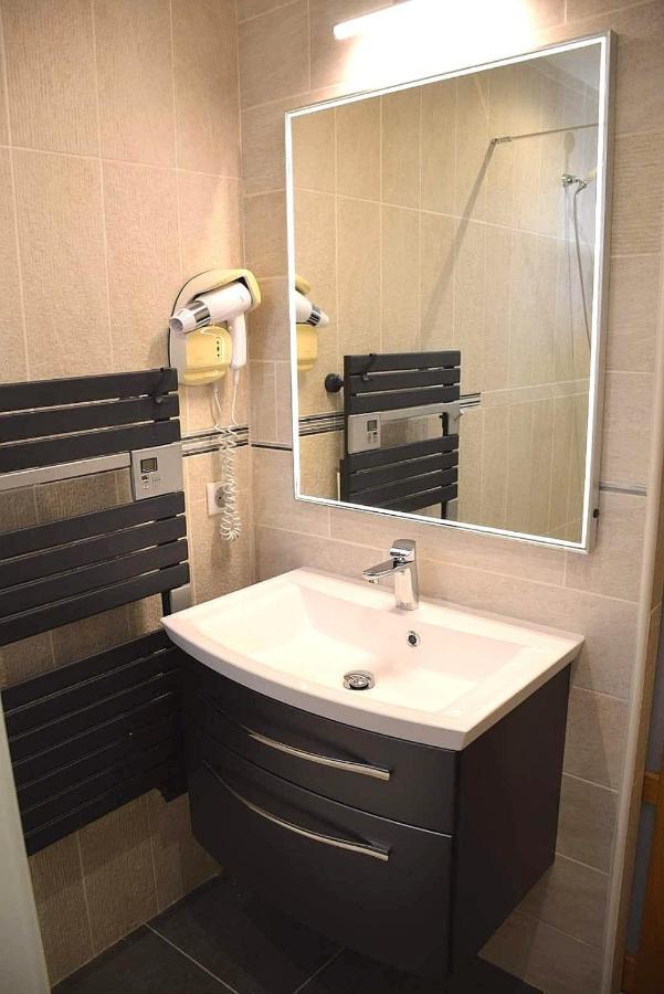 Logis Hotel Restaurant Spa Les Balcons De L'Esperance Limeuil Εξωτερικό φωτογραφία